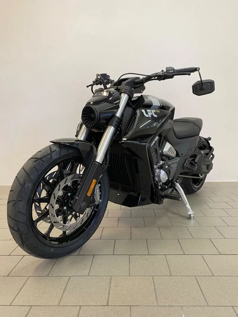 Benda Motorcycles LFC 700 (2024 - 26) (7)