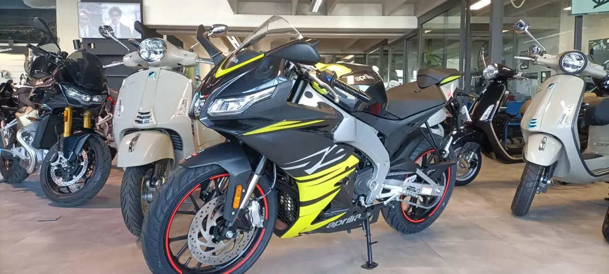 Aprilia RS 125 (2025 - 26) (2)