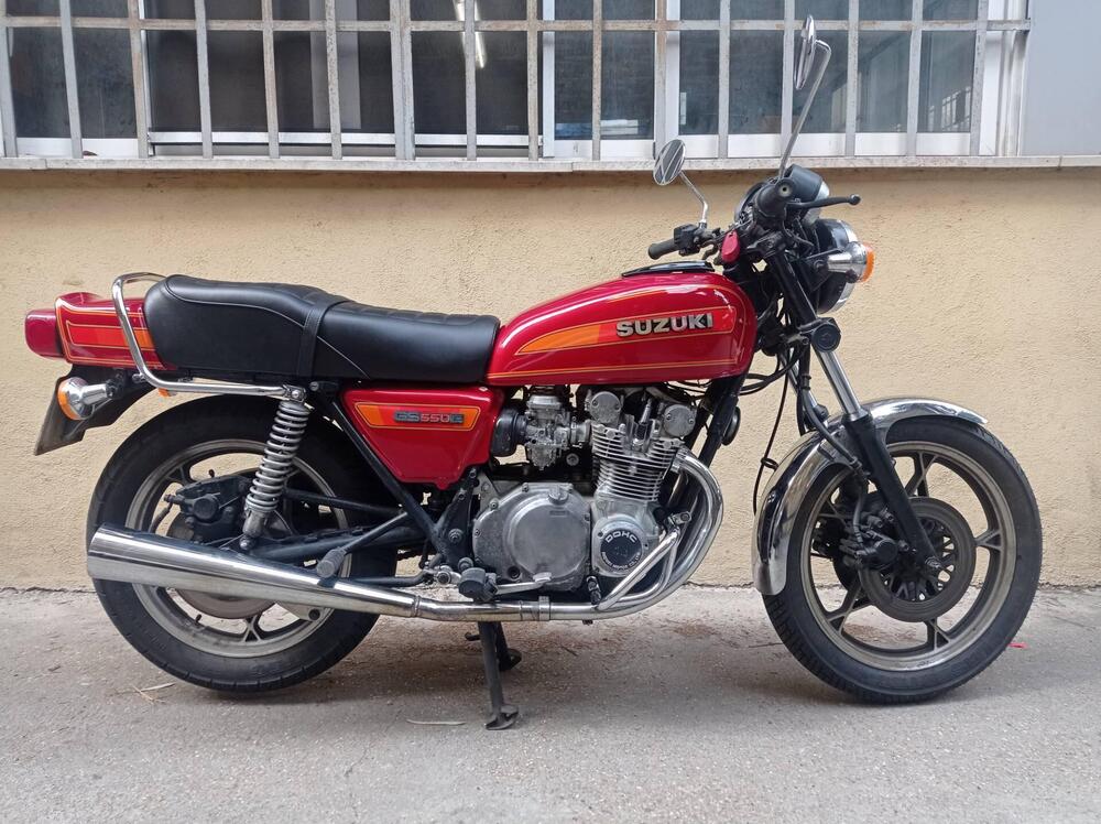 Suzuki GS550E