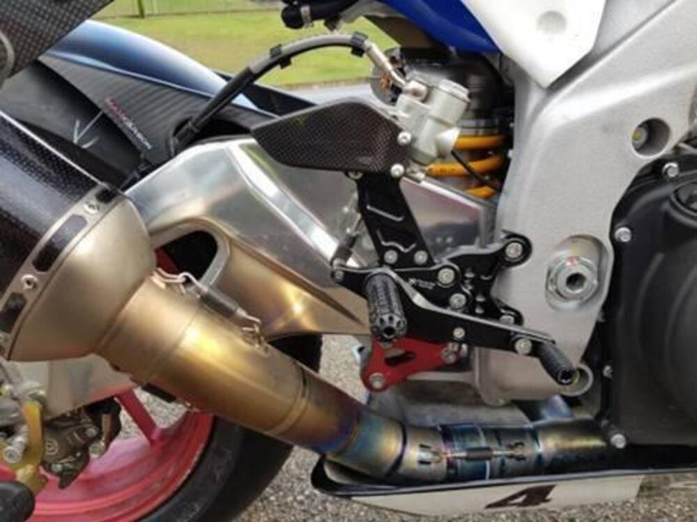 Aprilia RSV4 RF (2017 - 19) (3)
