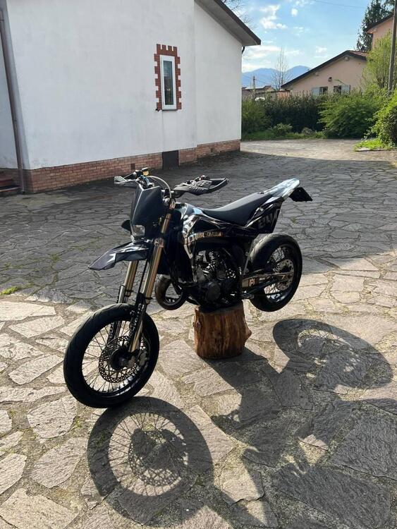 Husqvarna SM 125 (2009) (3)