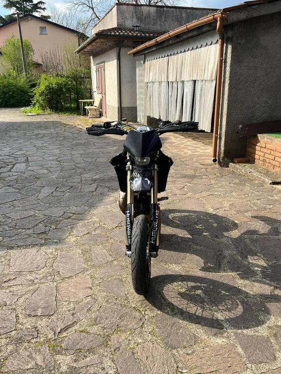 Husqvarna SM 125 (2009) (4)