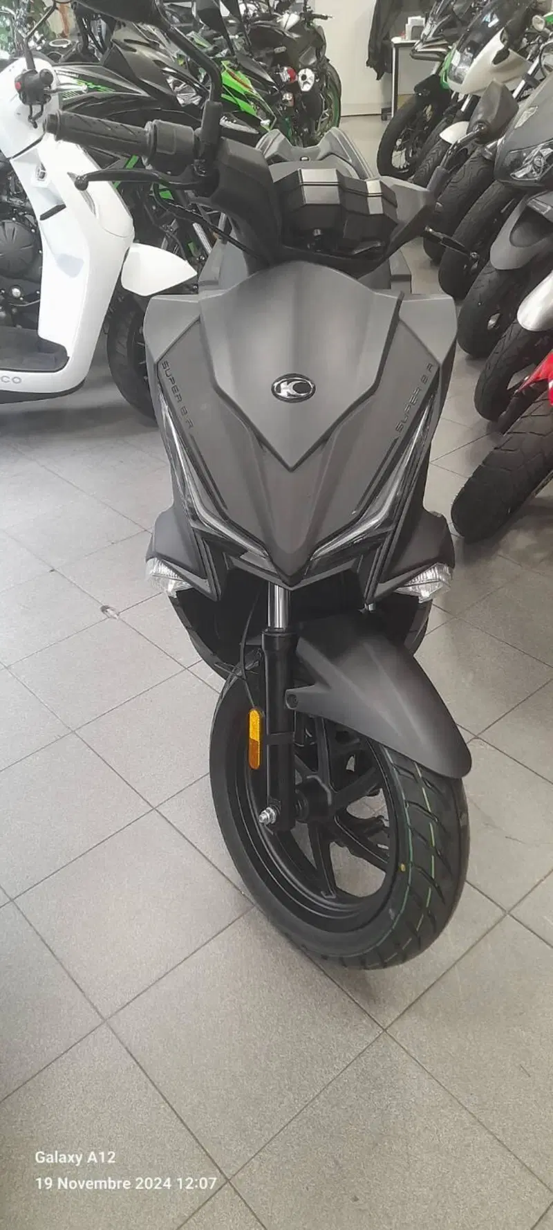 Kymco Super 8 50 R (2022 - 26) (2)