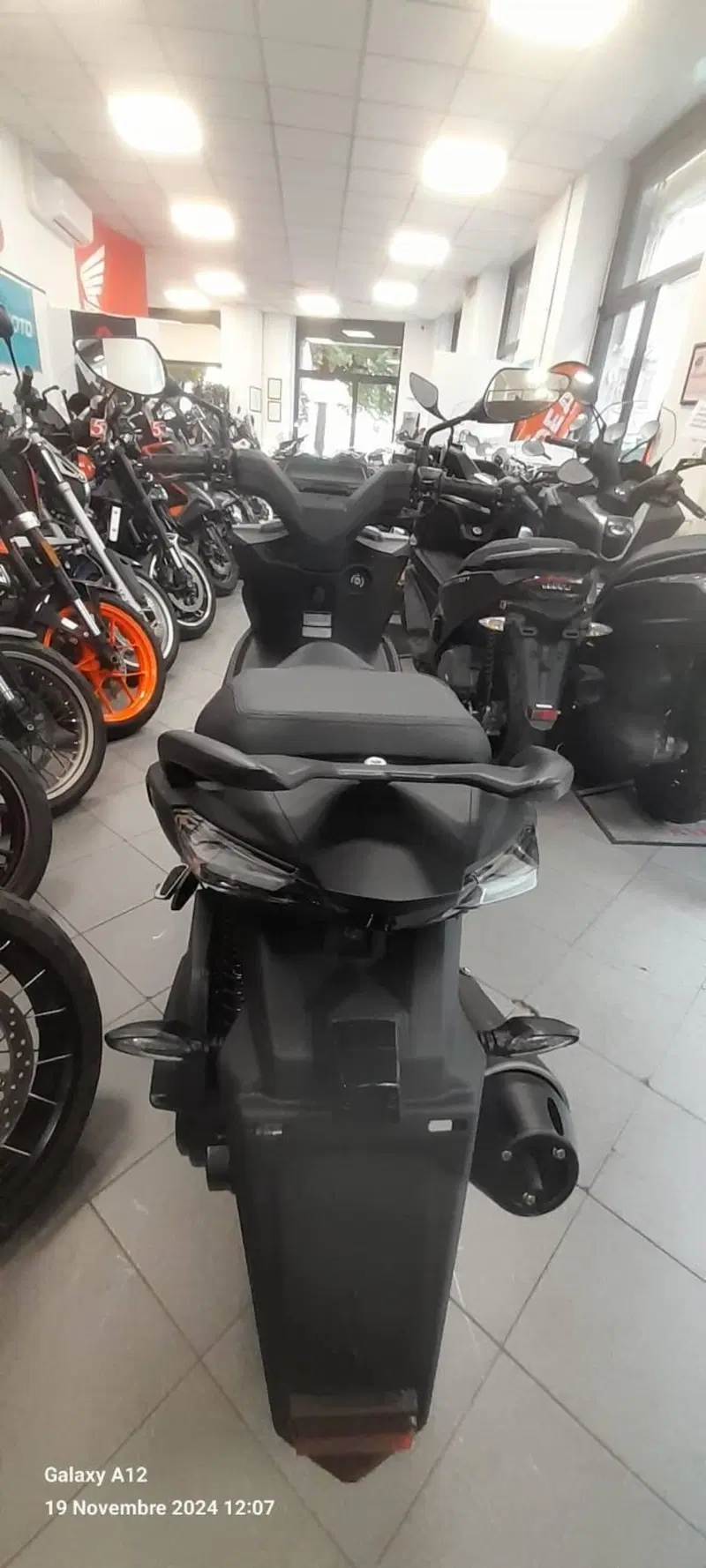 Kymco Super 8 50 R (2022 - 26) (4)