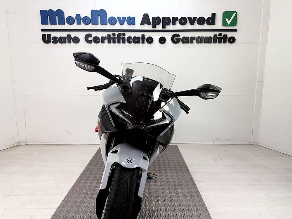 CFMOTO 675SR-R (2025) (2)