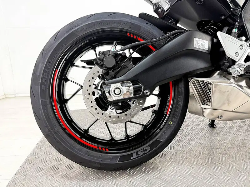 CFMOTO 675SR-R (2025 - 26) (6)