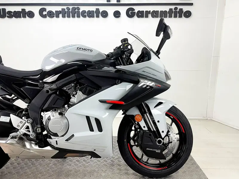 CFMOTO 675SR-R (2025 - 26) (12)
