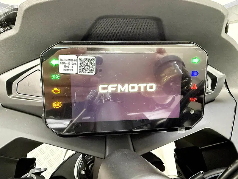 CFMOTO 675SR-R (2025 - 26) (19)
