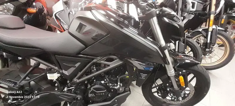 Voge Brivido 125R (2023 - 26) (2)