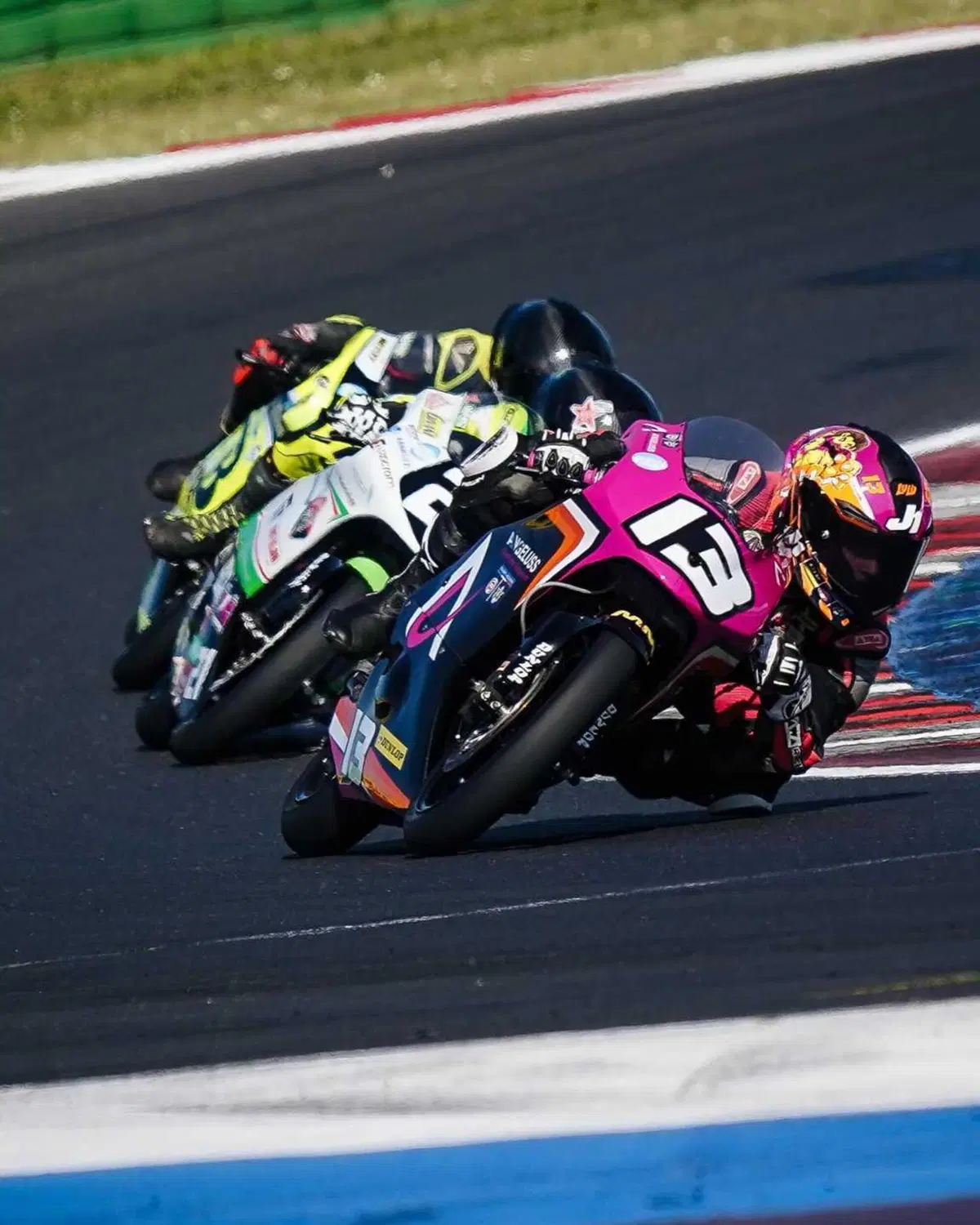 Luana Giuliani, primo podio della pilota-attrice (Civ Misano 2025) (3)