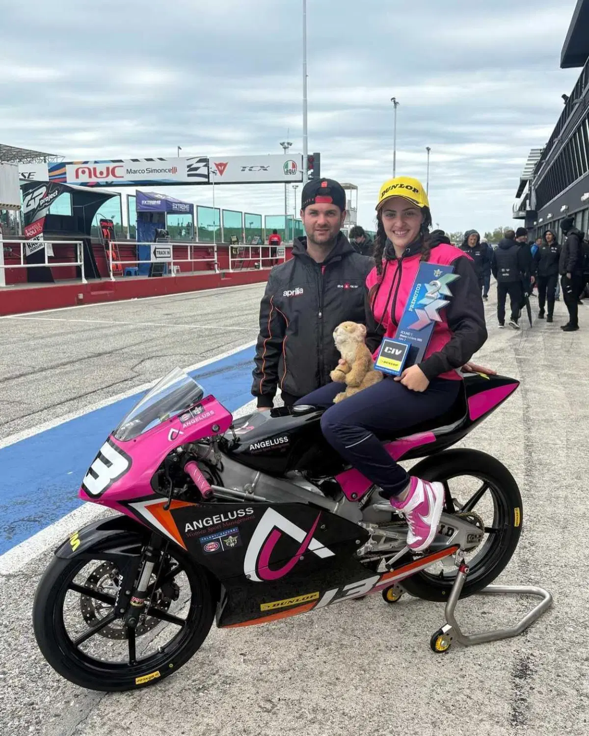 Luana Giuliani, primo podio della pilota-attrice (Civ Misano 2025) (8)