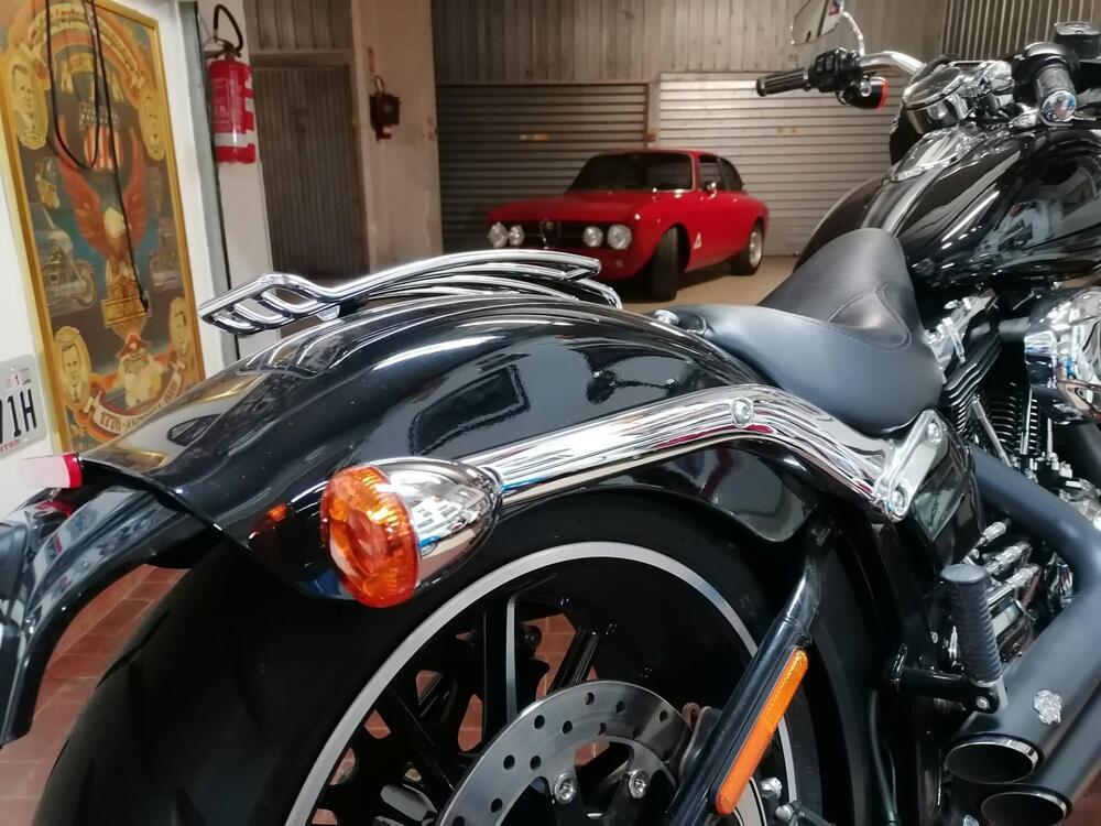 Harley-Davidson 1800 Breakout (2012 - 14) - FXSBSE (4)