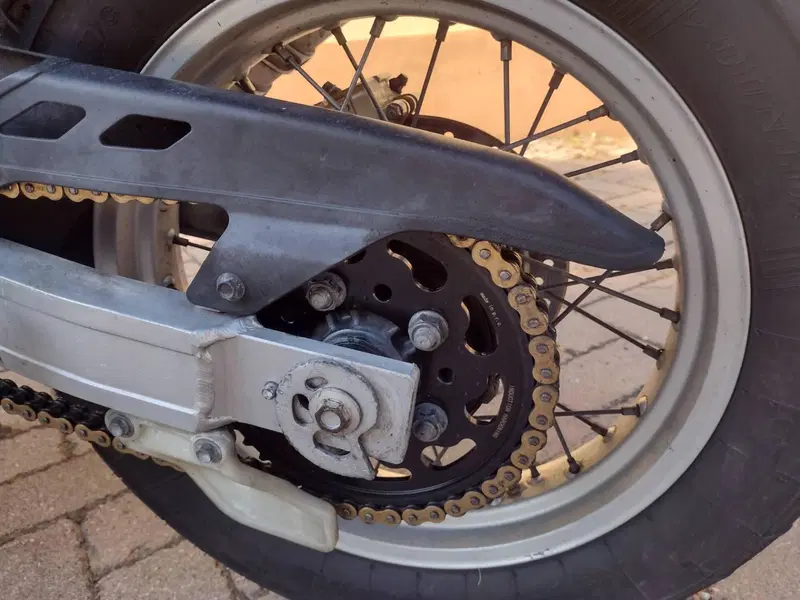 Honda Africa Twin XRV 750 (1996 - 02) (10)