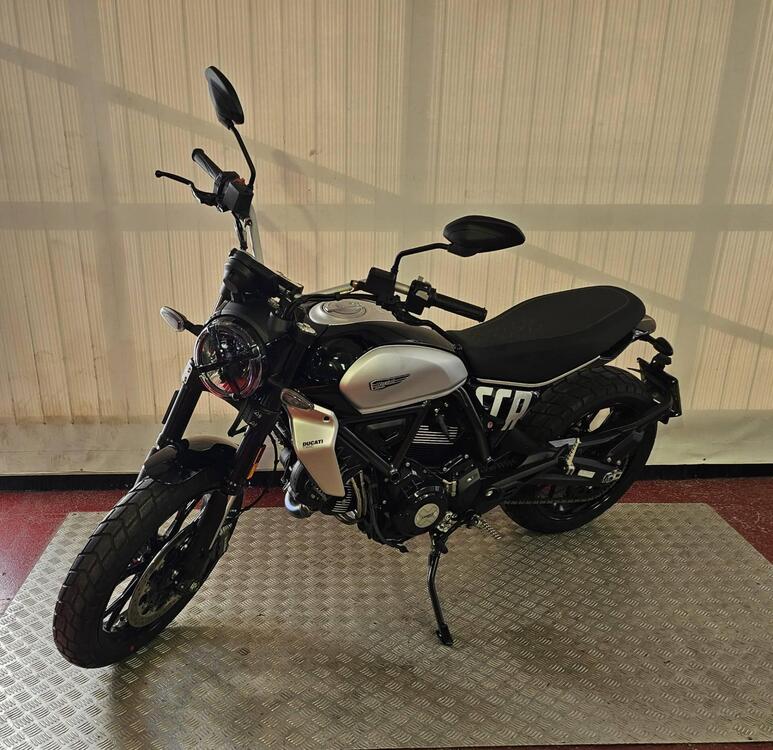 Ducati Scrambler 800 Icon (2023 - 25) (2)