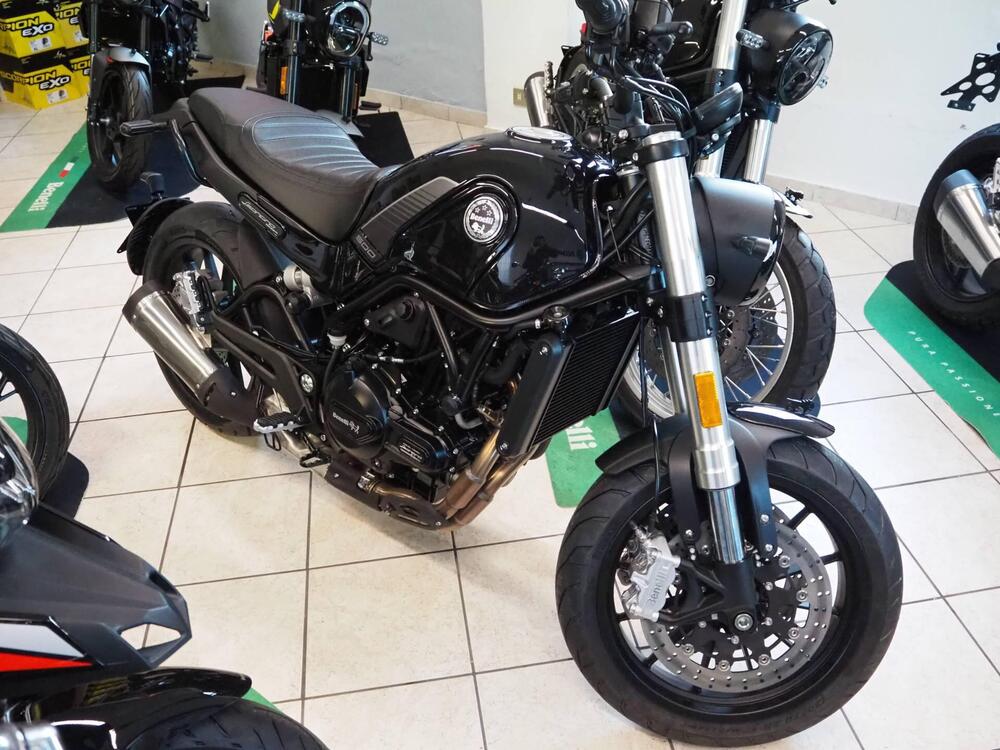 Benelli Leoncino 500 (2021 - 25) (2)
