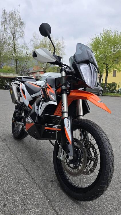 KTM 890 Adventure R (2021) (4)