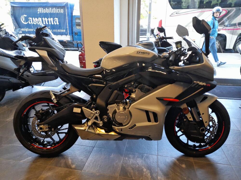 CFMOTO 675SR-R (2025) (2)