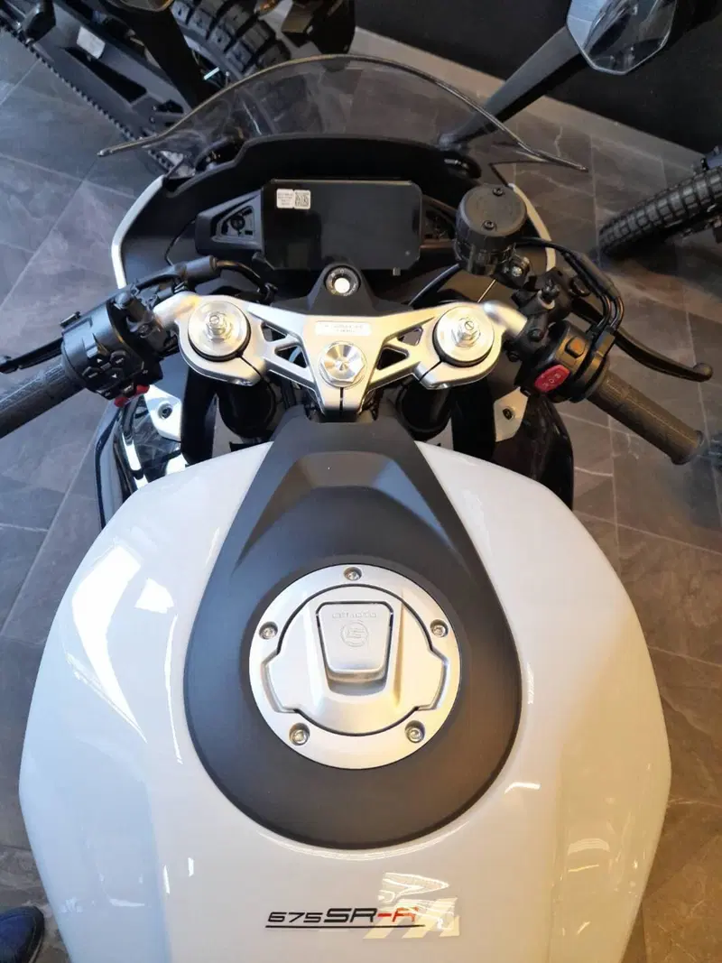 CFMOTO 675SR-R (2025 - 26) (5)