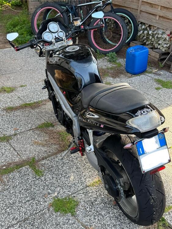Triumph Speed Triple 955 (1998 - 01) (4)