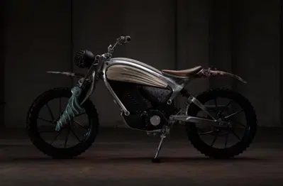 Motototem, l&rsquo;art bike che unisce tradizione e futuro alla Milano Design Week [GALLERY]