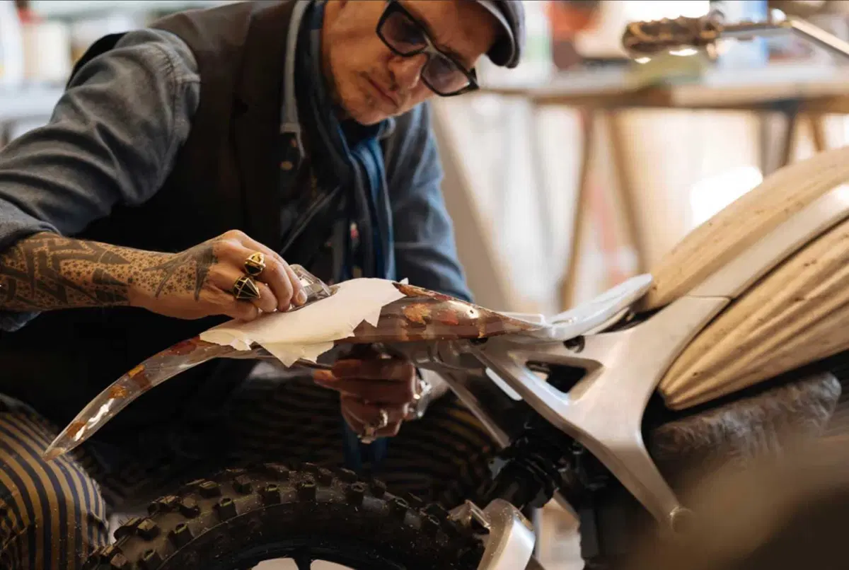 Motototem, l’art bike che unisce tradizione e futuro alla Milano Design Week [GALLERY]
