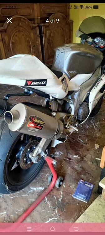 Aprilia RSV 1000 (2003 - 04) (3)