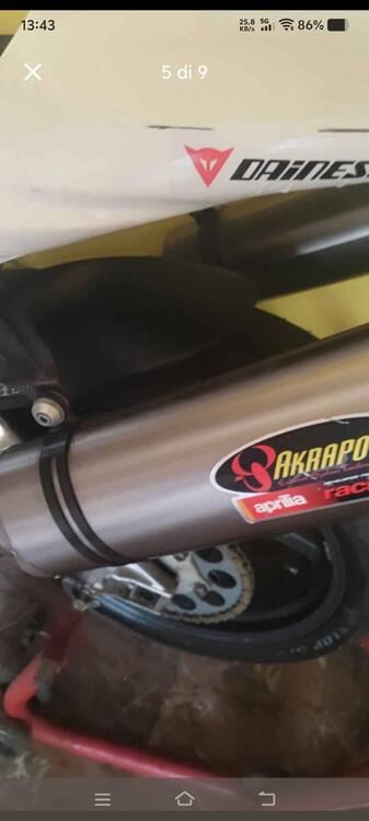 Aprilia RSV 1000 (2003 - 04) (4)