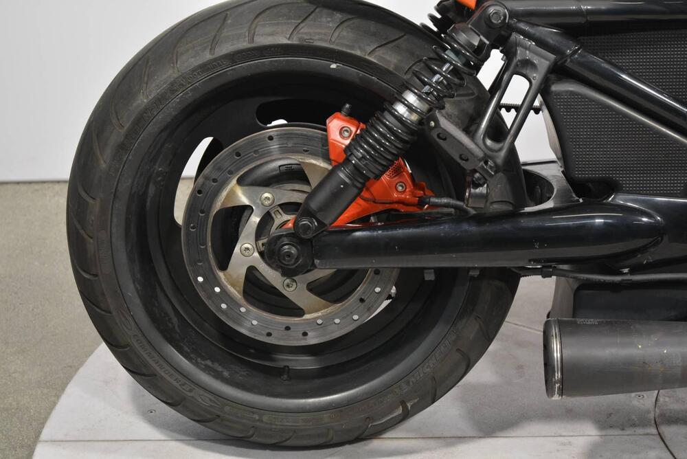 Harley-Davidson 1130 V-Rod (2002 - 05) - VRSCA (3)