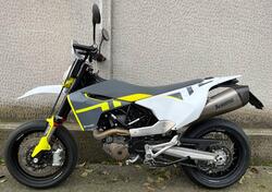 Husqvarna 701 Supermoto (2020) usata