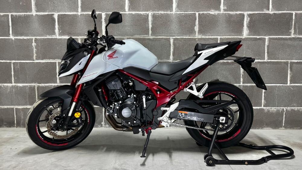 Honda CB 750 Hornet (2023 - 24) (2)