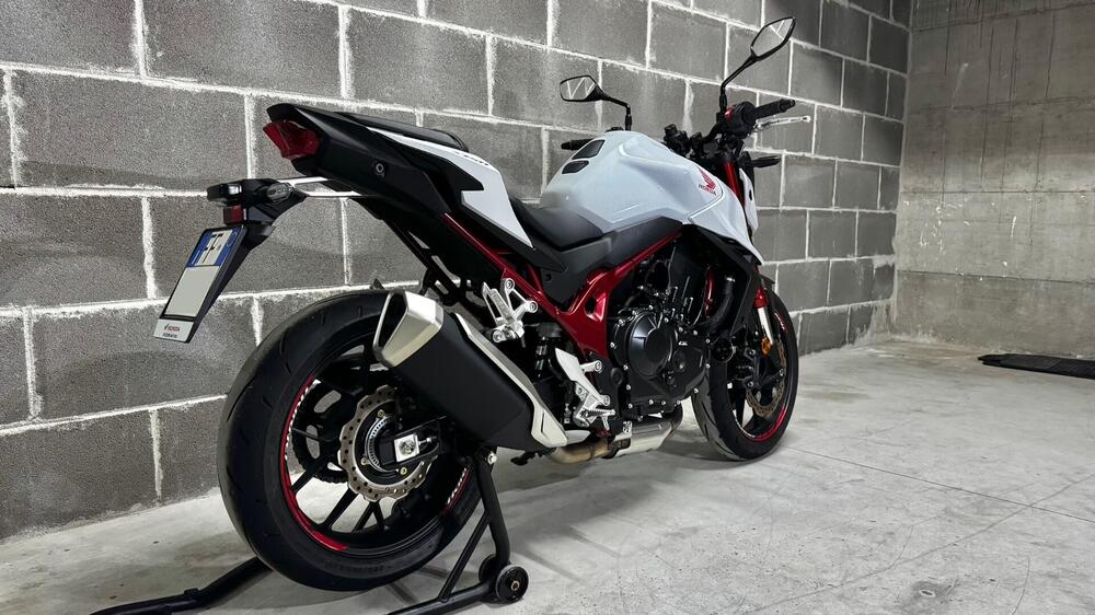 Honda CB 750 Hornet (2023 - 24) (4)