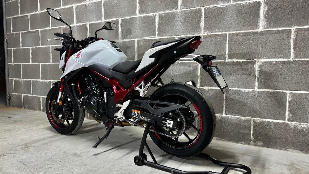 Honda CB 750 Hornet (2023 - 24) (5)