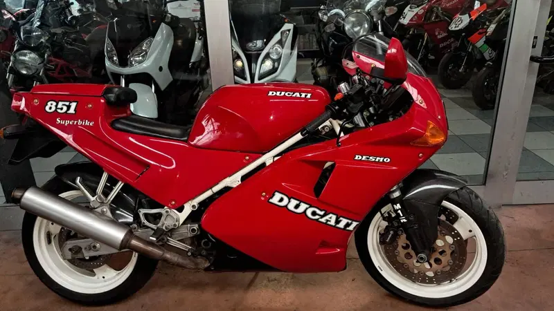 Ducati 851 Superbike (1988 - 89) (6)