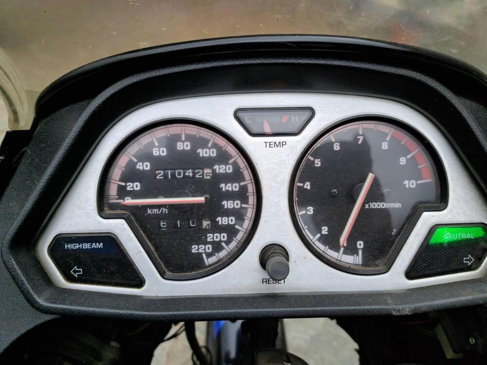 Yamaha XTZ 750 SuperTéneré (1989 - 98) (4)