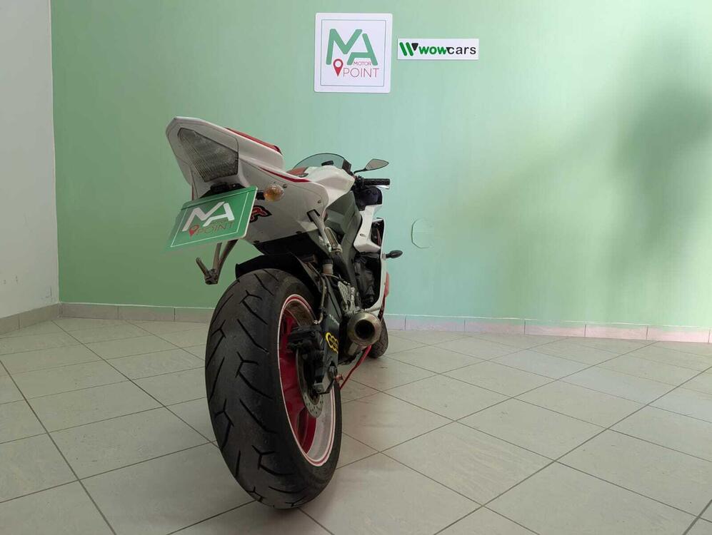 Yamaha YZF R6 (2006 - 07) (2)