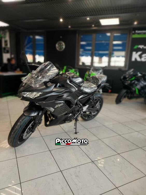 Kawasaki Ninja 650 (2025)