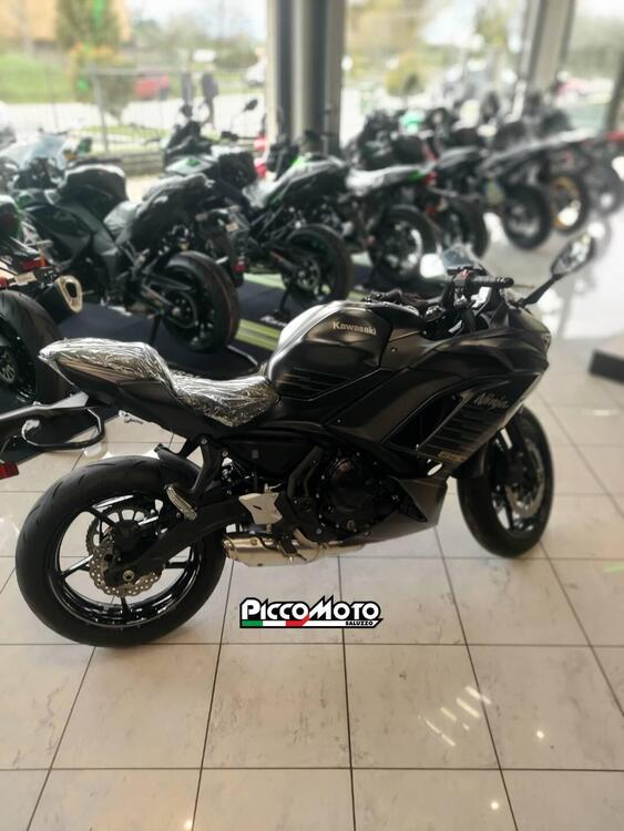 Kawasaki Ninja 650 (2025) (3)
