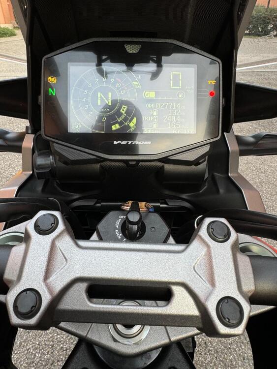 Suzuki V-Strom 1050XT (2020 - 23) (5)