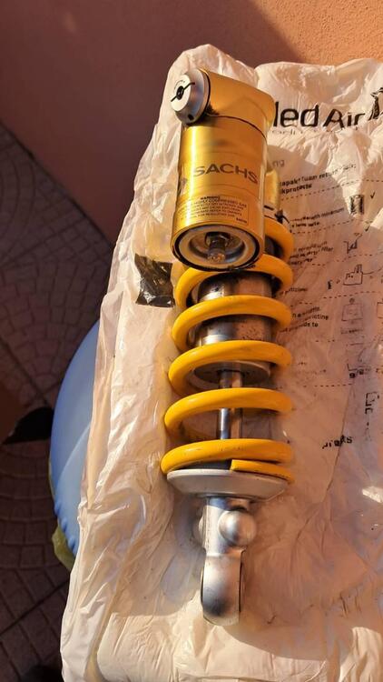 Mono Ammortizzatore posteriore SACHS Originale pe MV Agusta (2)