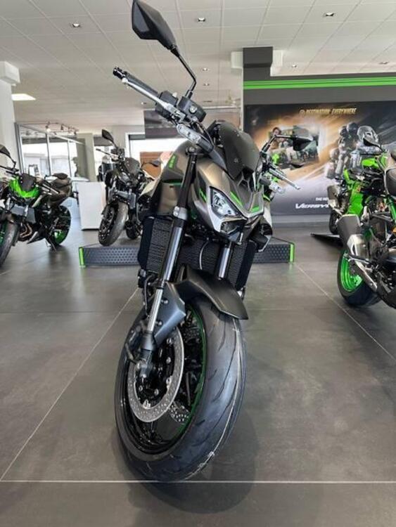 Kawasaki Z 900 (2025 - 26) (3)