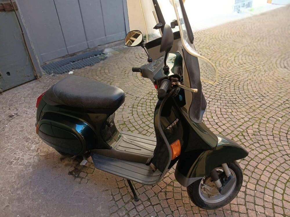 Piaggio Vespa 50 HP 4M (2)
