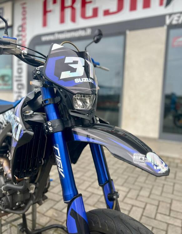 Valenti Racing SM 125 Z (2020 - 22) (2)