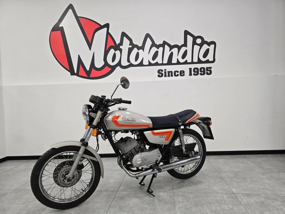 Benelli 125 2C-SE (1975 - 85) (2)