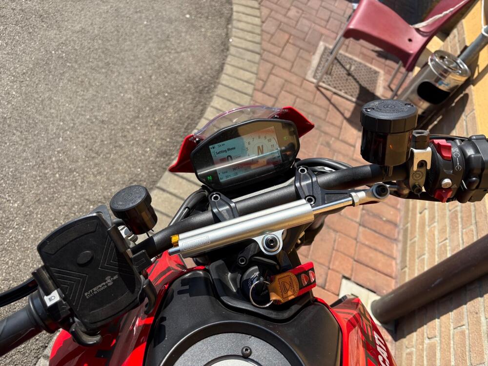 Ducati Monster 937 + (2021 - 25) (3)