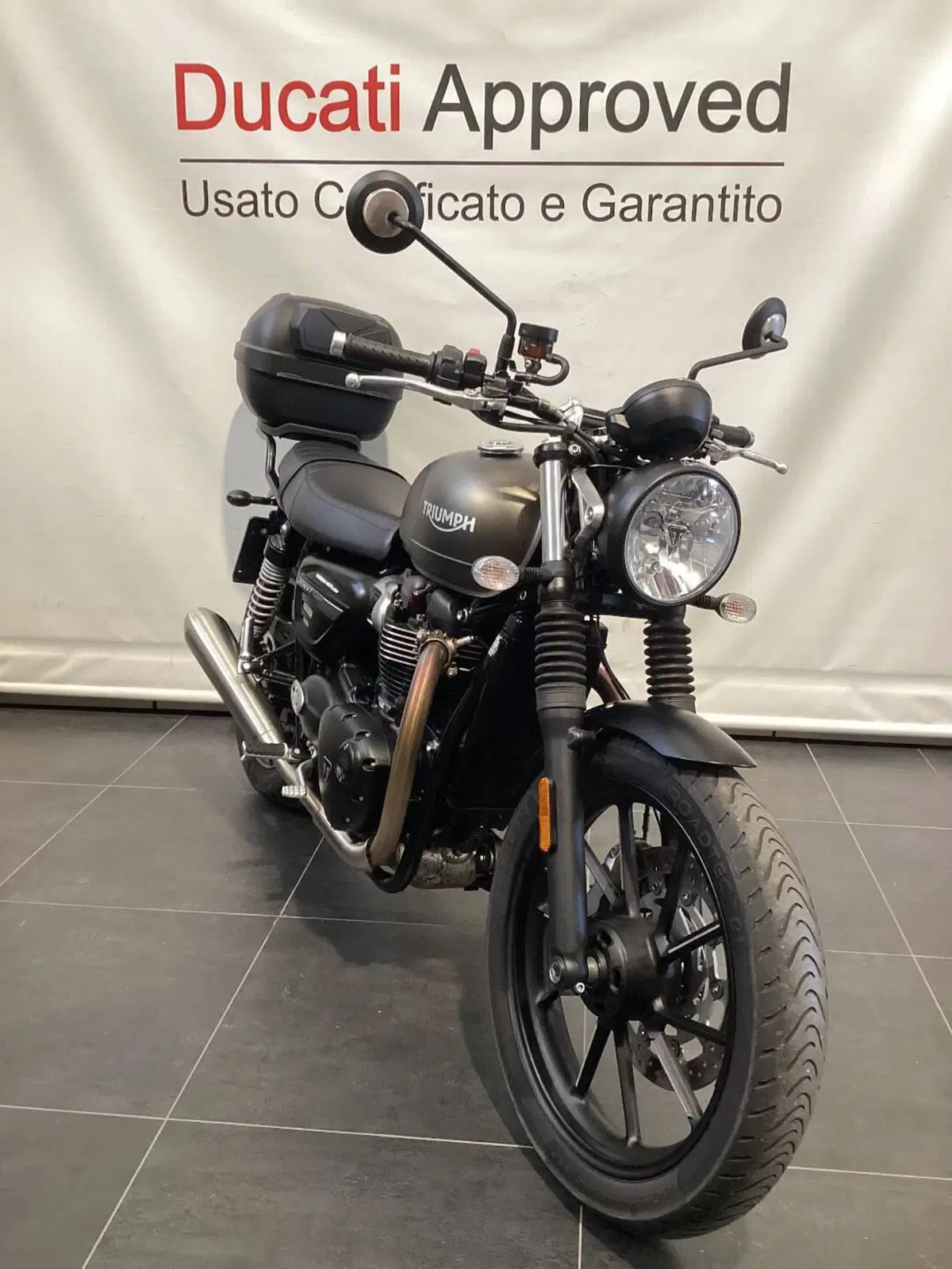 Triumph Street Twin 900 (2021 - 22) (2)