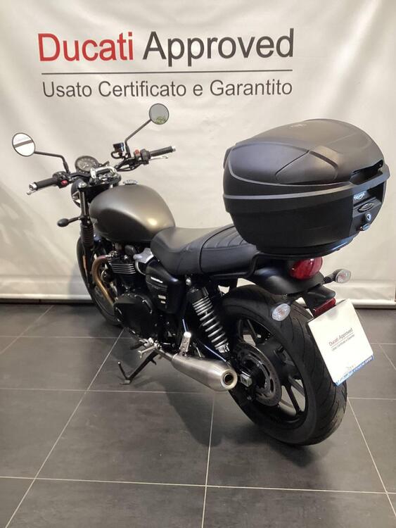 Triumph Street Twin 900 (2021 - 22) (4)