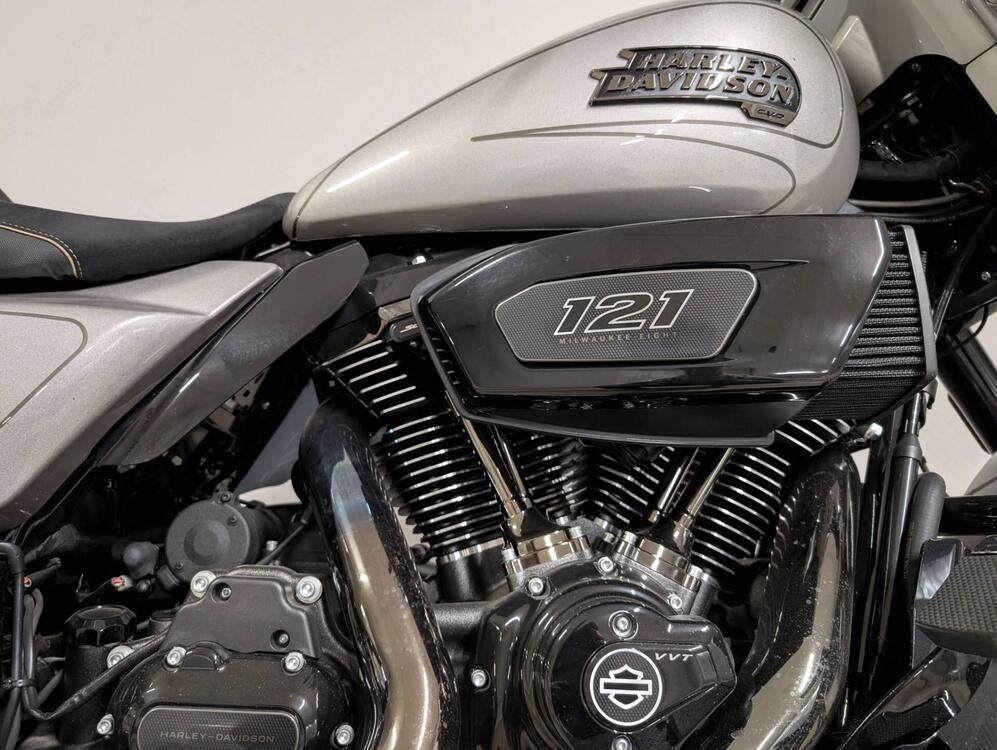 Harley-Davidson CVO Street Glide (2023) (2)