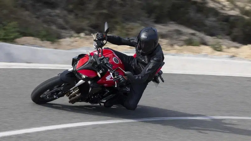 Tornano gli Honda "Test-Tour". La tua occasione per provare la nuova CB1000 Hornet 