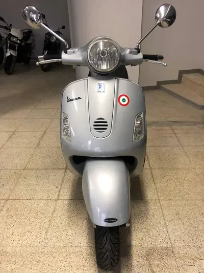 Vespa Granturismo 200 L usata