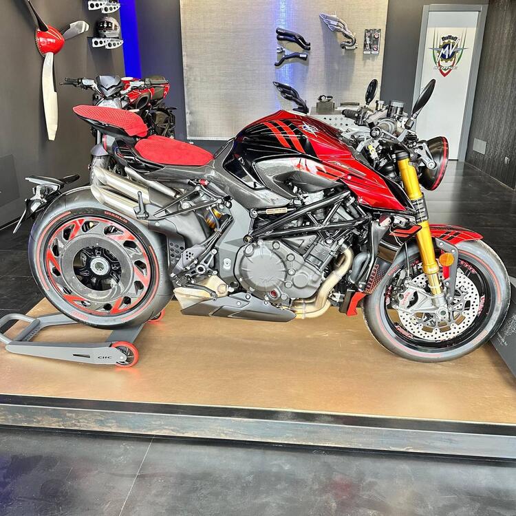 MV Agusta Rush 1000 (2023 - 25) (2)